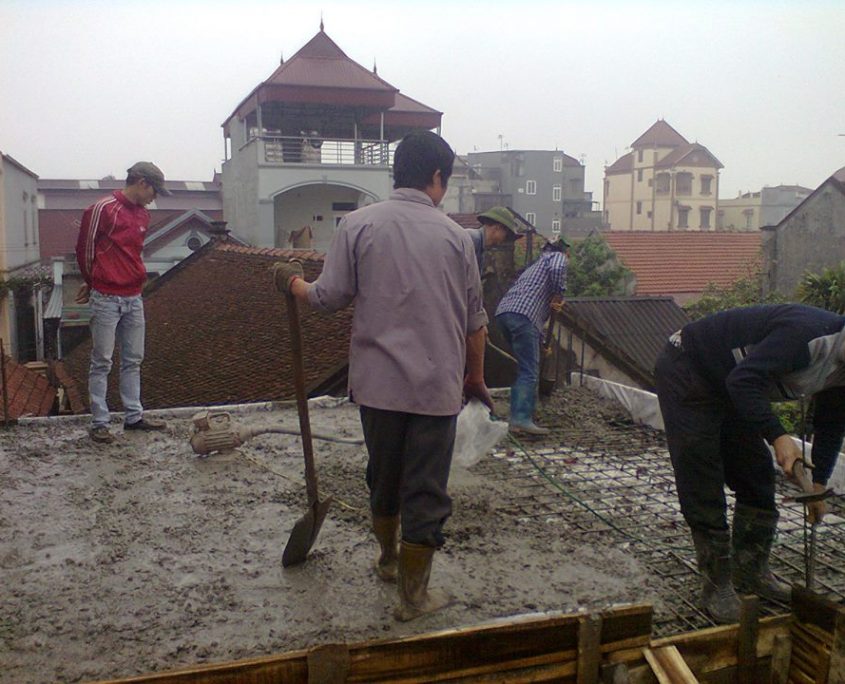 Đổ sàn bê tông truyền thống - bê tông cốt thép