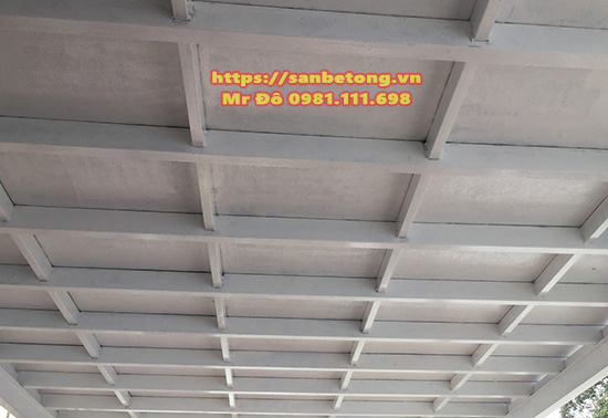 Mặt dưới của tấm sàn bê tông nhẹ đúc sẵn sau khi hoàn thiện