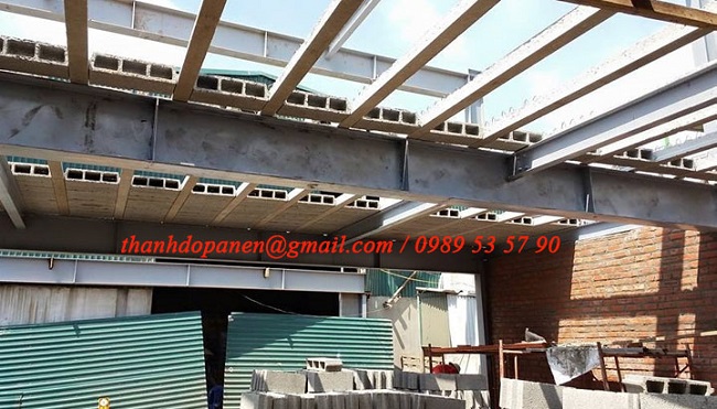 Nhà khung thép thương kết hợp với sàn bê tông nhẹ