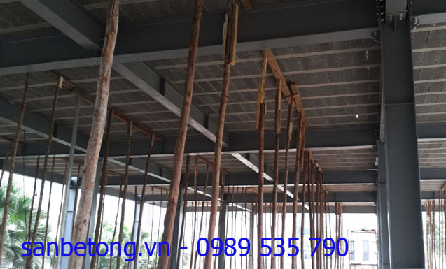 Sàn bê tông nhẹ được chống bằng các cột