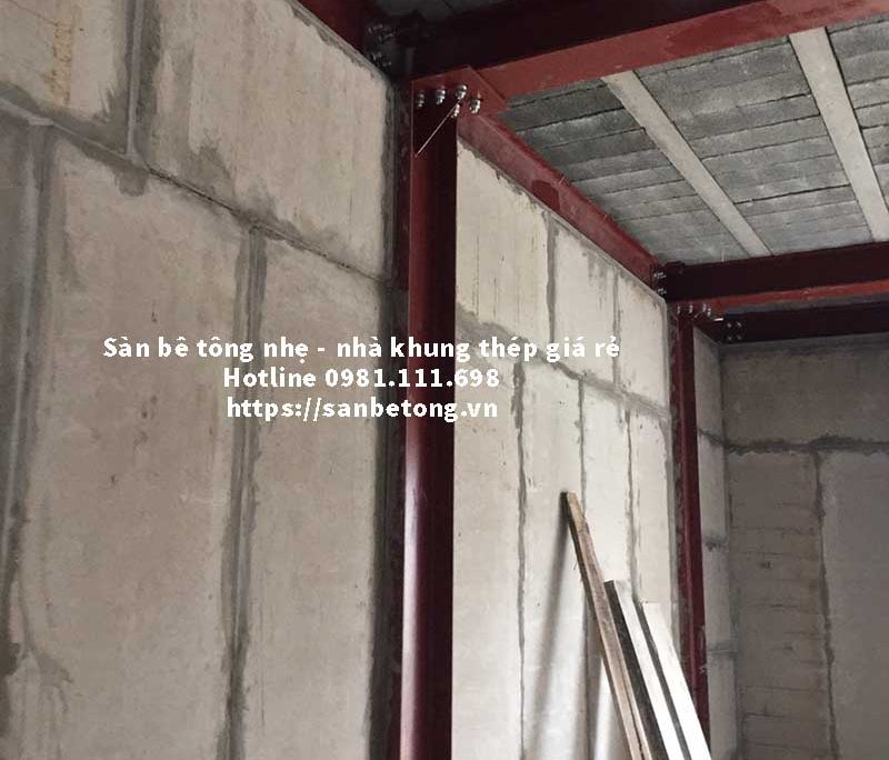 Thép được lựa chọn làm cột và dầm chịu lực chính