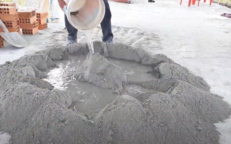 Dịch vụ đổ bê tông trộn tay giá rẻ