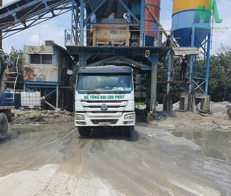Nhà máy và trạm trộn được đặt ở nhiều nơi
