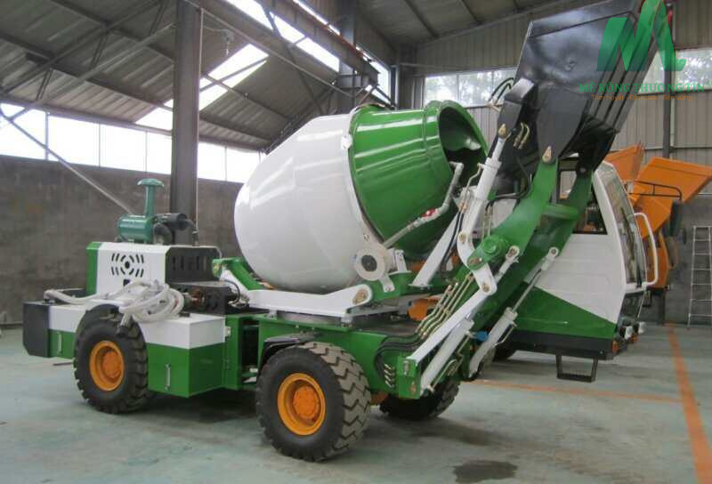 Mỗi loại xe trộn mang những ưu nhược điểm cần chú ý khi chọn lựa