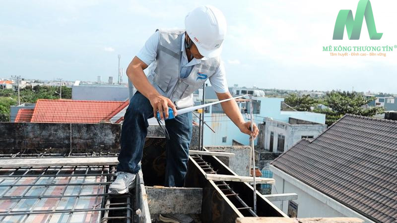 Công tác chuẩn bị trước khi đổ bê tông cần đảm bảo đầy đủ, chắc chắn