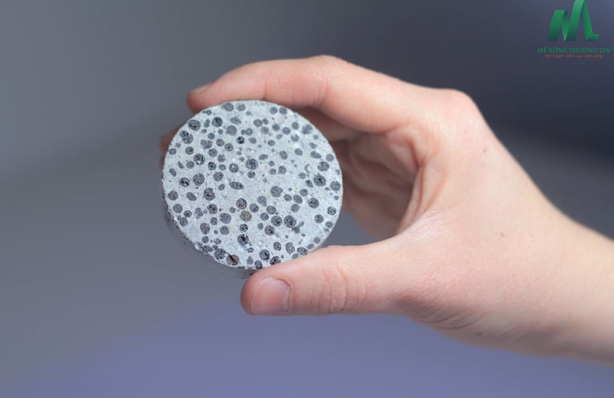 Bê tông tự phục hồi (Self-healing Concrete)