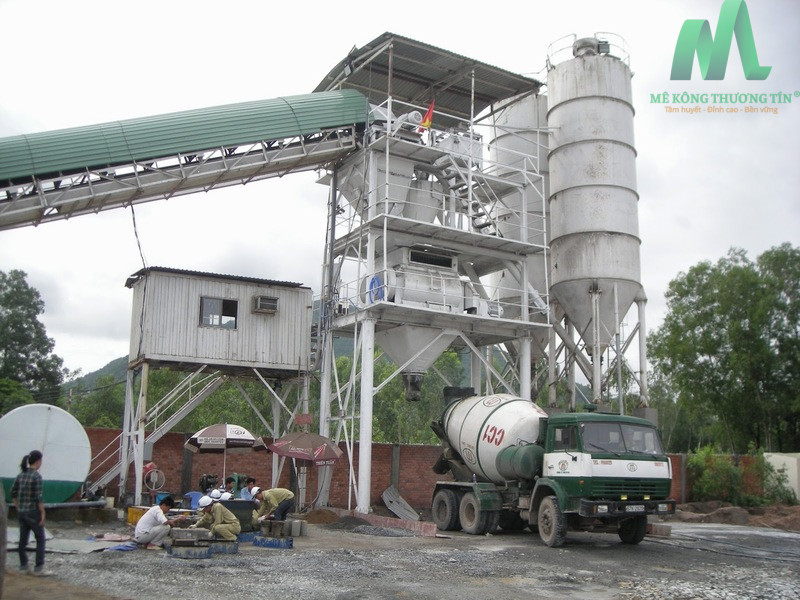 Ngoài bê tông tươi Tiền Giang