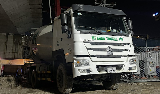 Xe bồn trộn bê tông của Mê Kông Thương Tín