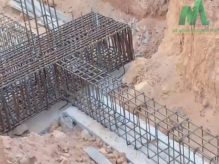  Thép đài móng cọc