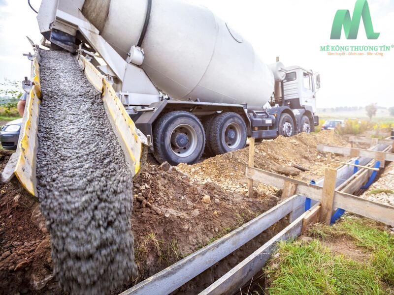 Tùy đặc điểm công trình, bạn cần lựa chọn 1 loại xe vận chuyển và đổ bt phù hợp nhé