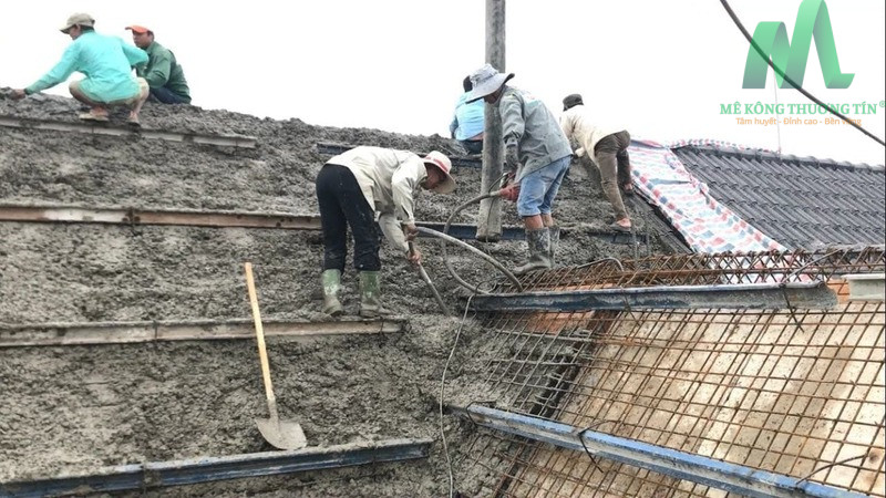 Ngoài việc có nên đổ mái bằng bê tông tươi không, giá thành bê tông cũng là điều cần chú ý